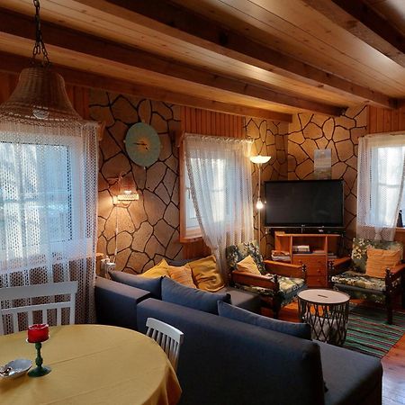 Tonise Holiday Houses Lilbi  エクステリア 写真