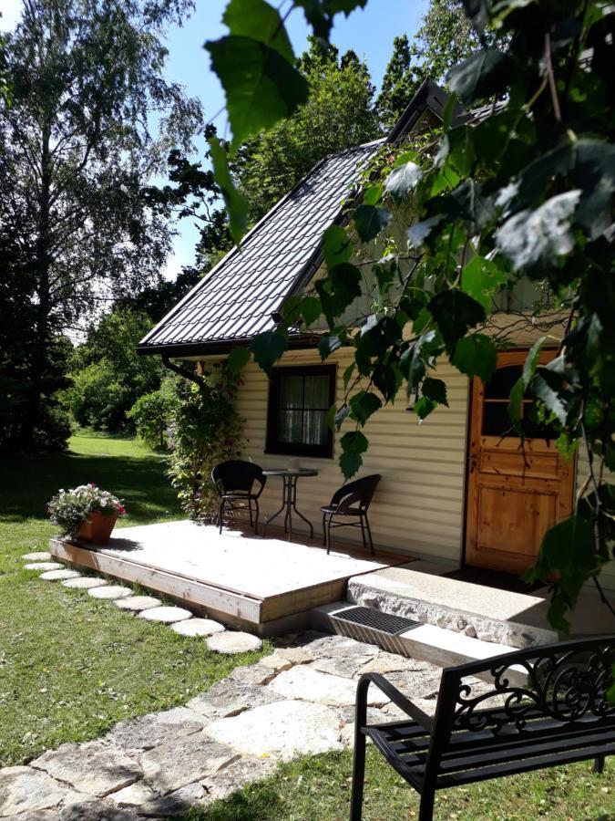 Tonise Holiday Houses Lilbi  エクステリア 写真